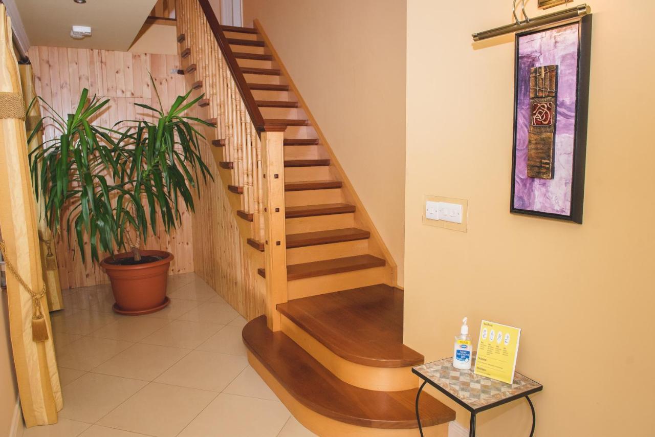 מלון קיל איירן Kayden House מראה חיצוני תמונה