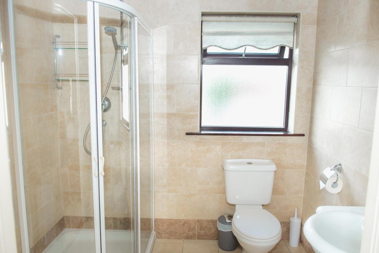 מלון קיל איירן Kayden House מראה חיצוני תמונה